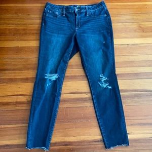 Universal thread mid-rise jeggings